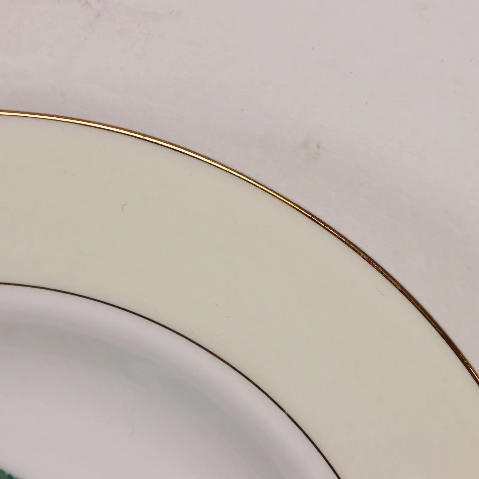 Kings Court White Rose Rimmed Soup Bowl 8 1/2" Vintage China 1960's